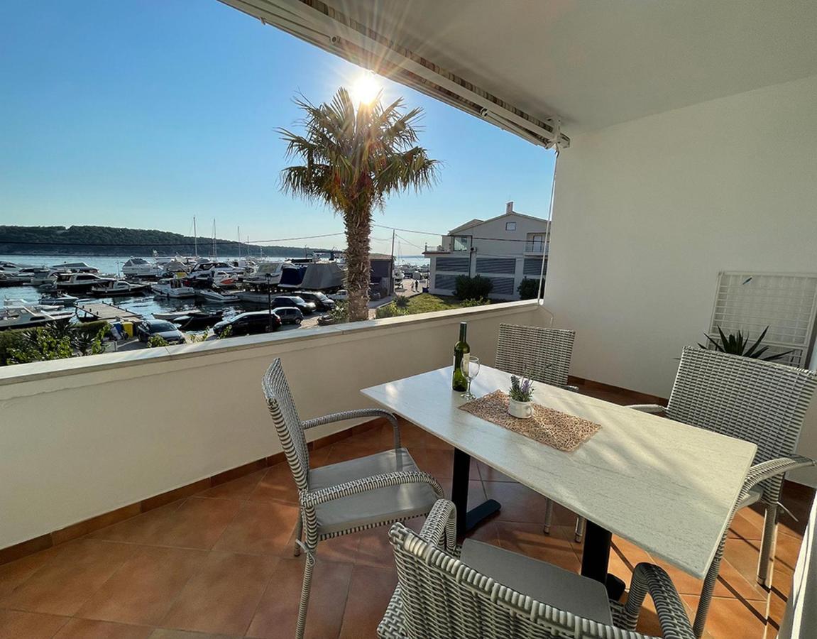 Apartments Near The Sea Barbat Barbat na Rabu Номер фото