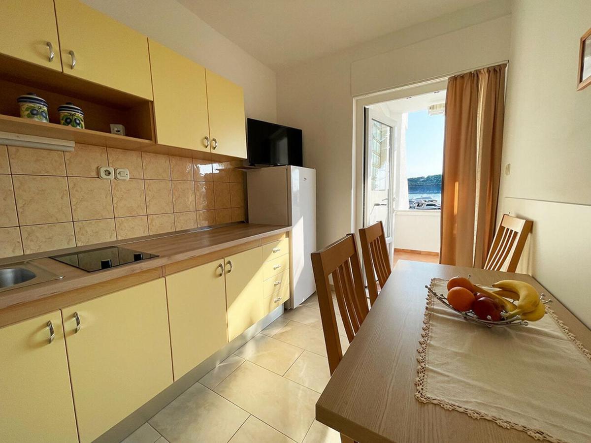 Apartments Near The Sea Barbat Barbat na Rabu Экстерьер фото