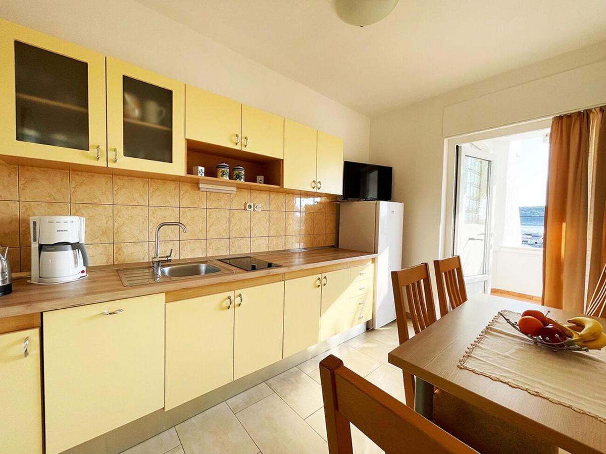 Apartments Near The Sea Barbat Barbat na Rabu Экстерьер фото