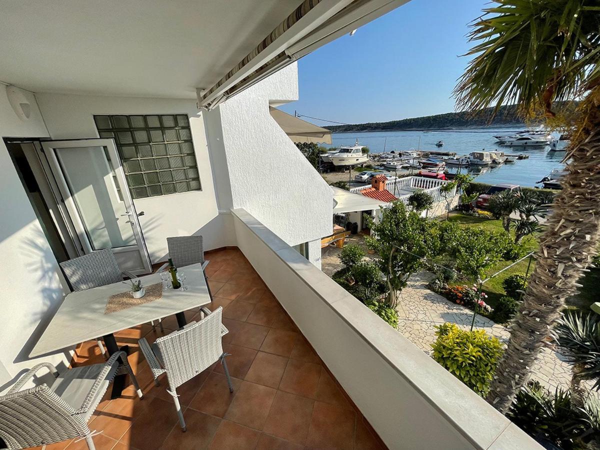 Apartments Near The Sea Barbat Barbat na Rabu Номер фото