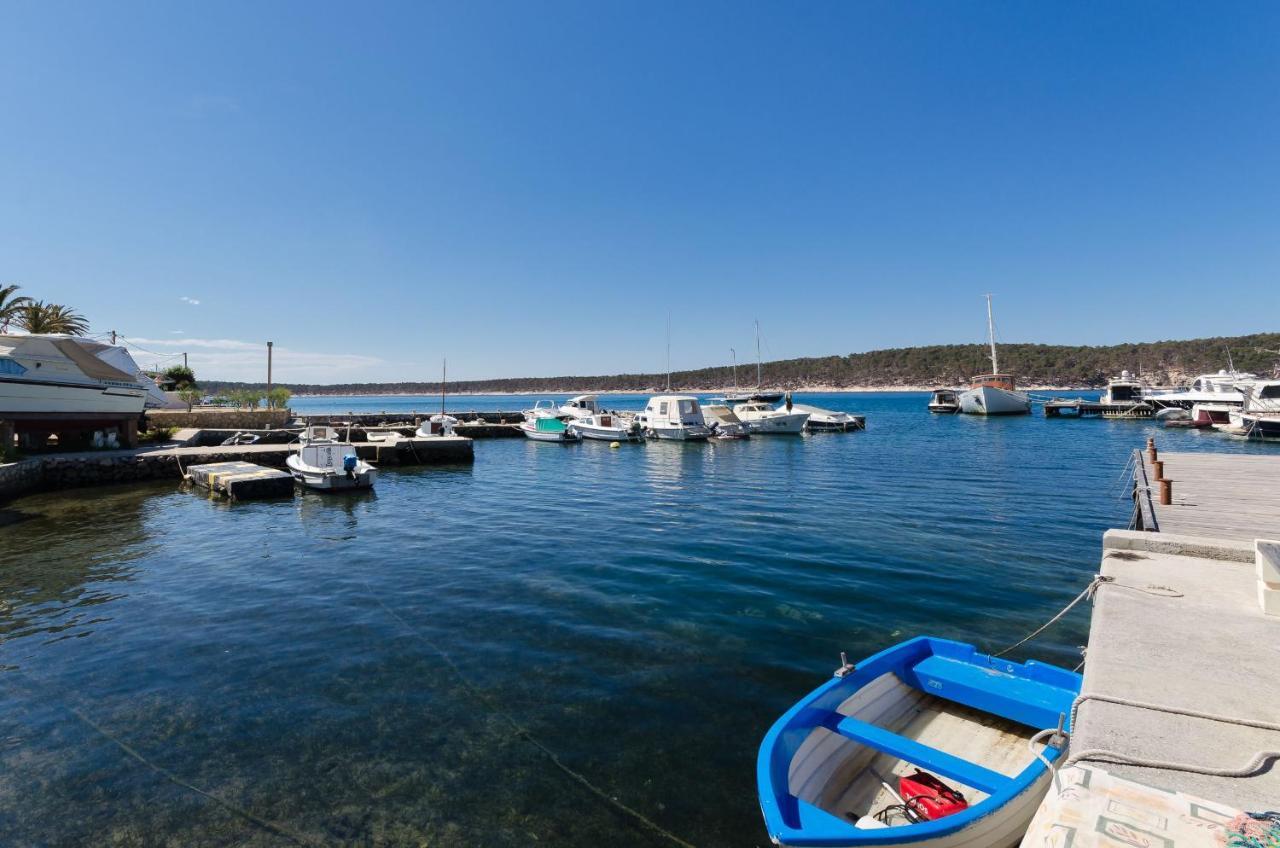 Apartments Near The Sea Barbat Barbat na Rabu Экстерьер фото